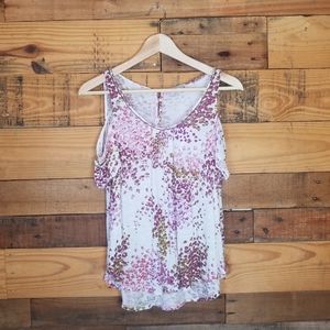 Lucky Brand Cold Shoulder Top Size Small ♡